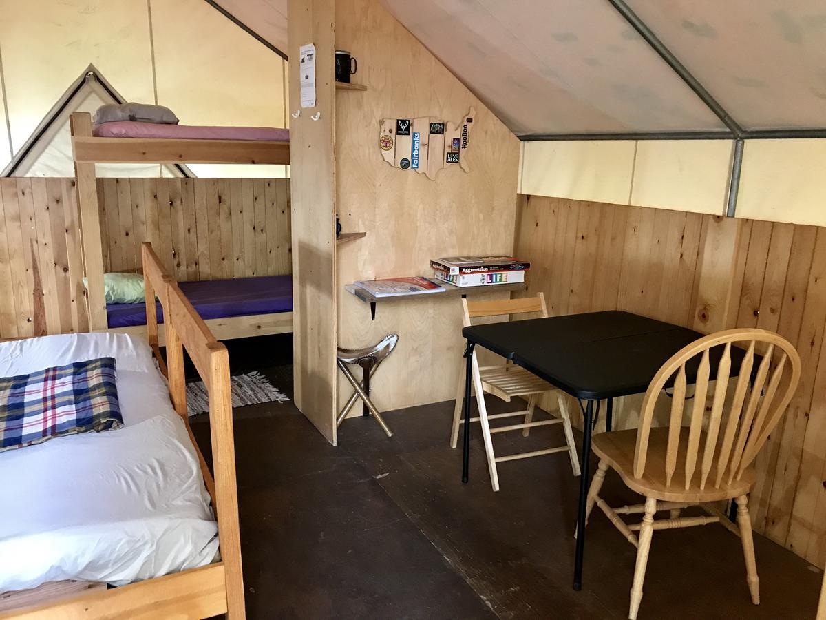 Sven'S Basecamp Hostel Fairbanks Exterior photo