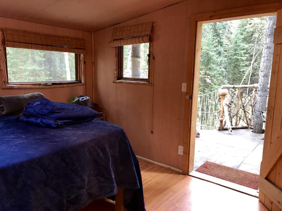 Sven'S Basecamp Hostel Fairbanks Exterior photo